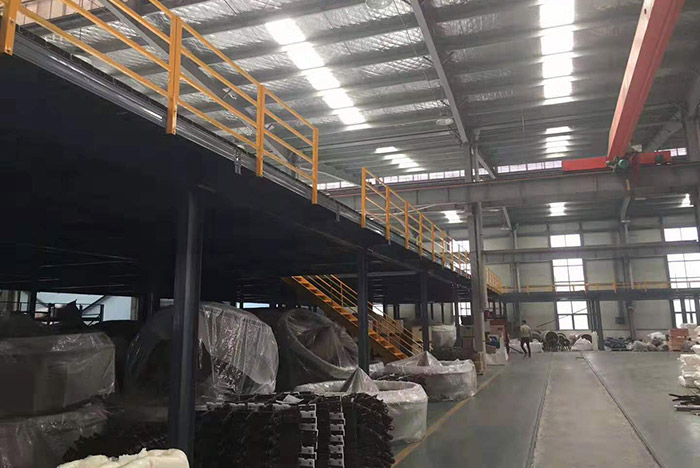 倉庫重型鋼平臺(tái)項(xiàng)目安裝接近尾聲